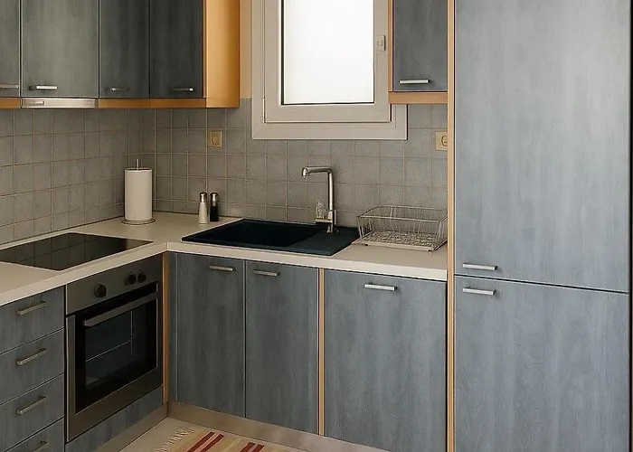 Relaxing In Luxury With View To Sea From 4th Floor And Parking Kalamata