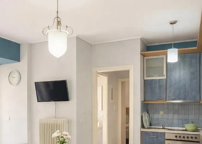 Relaxing In Luxury With View To Sea From 4th Floor And Parking Lejlighed Kalamata