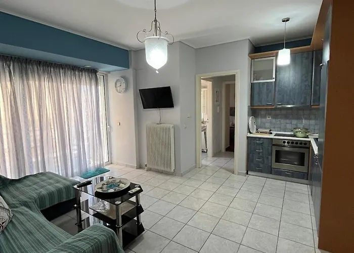 아파트 Relaxing In Luxury With View To Sea From 4th Floor And Parking 칼라마타