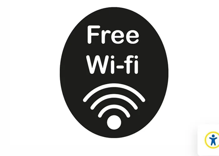 Relaxing In Luxury With View To Sea From 4th Floor And Parking